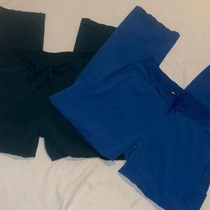 Mandala Women's Blue and green scrub bottom Set